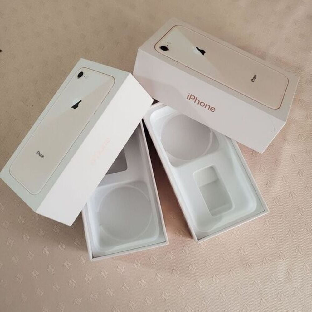 Iphone empty boxes‎ - Picture 3 of 4